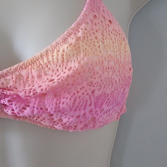 Victoria Secret Strappy Cheeky Bikini - Picture 3 of 5